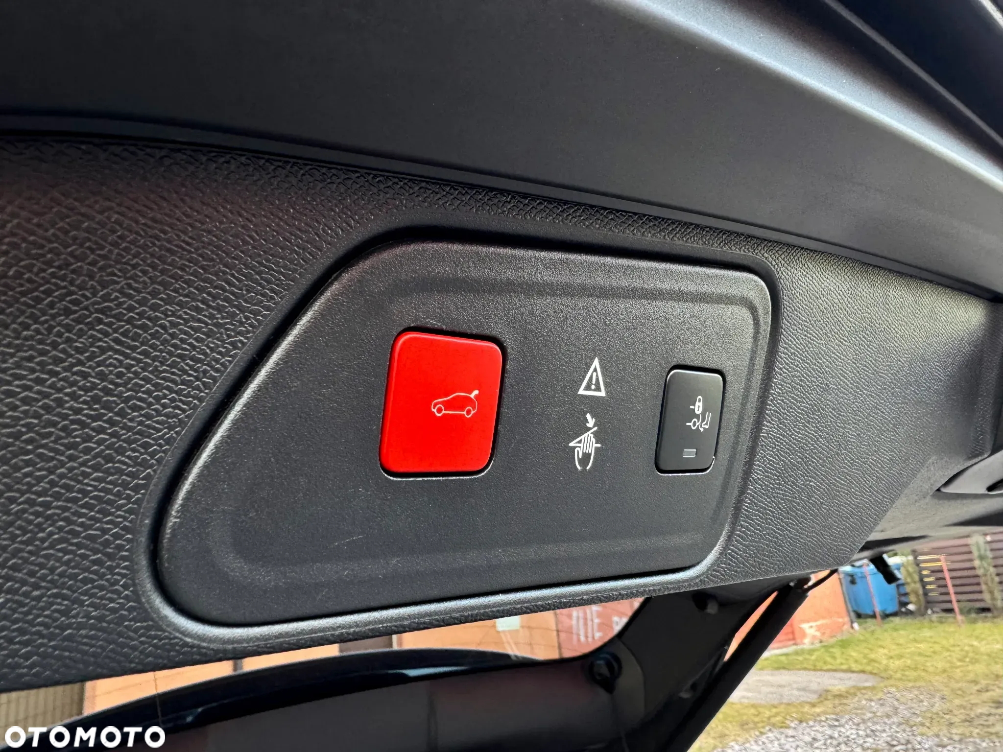 Peugeot 3008 1.5 BlueHDi GT S&S - 30
