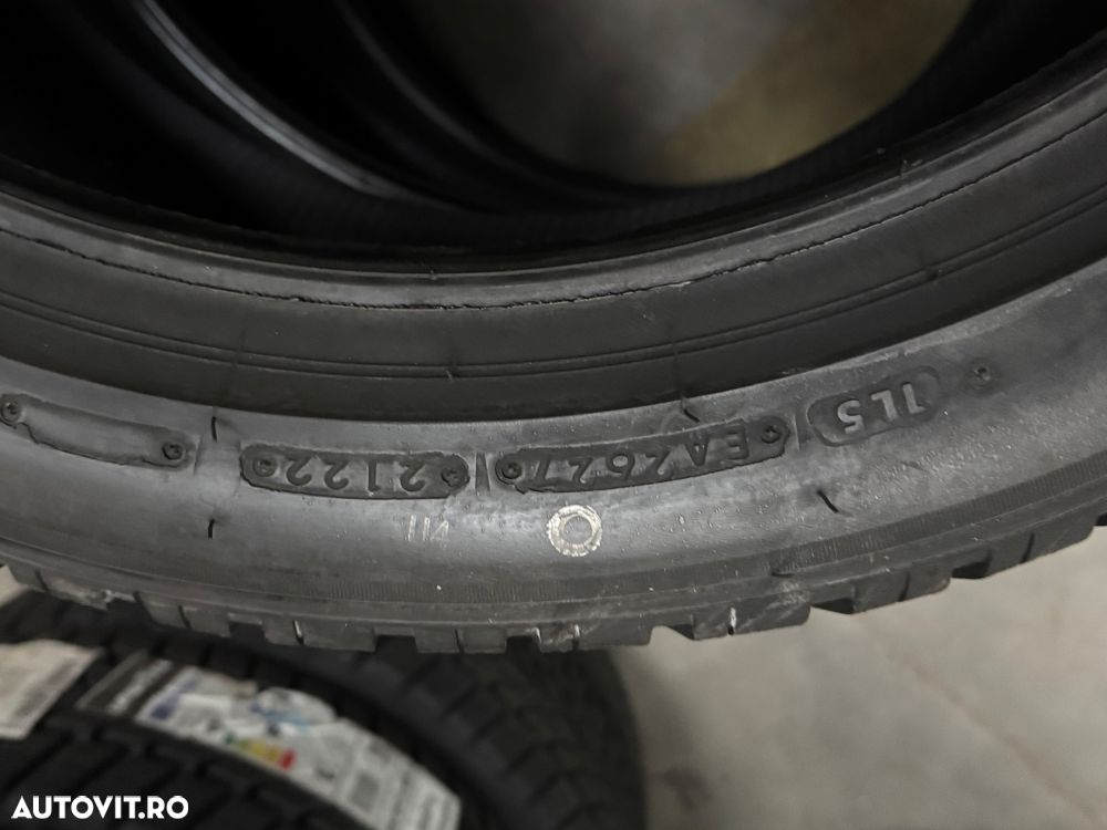 Vând 2 anvelope 275/40/20 bridgestone de iarnă noi - 5