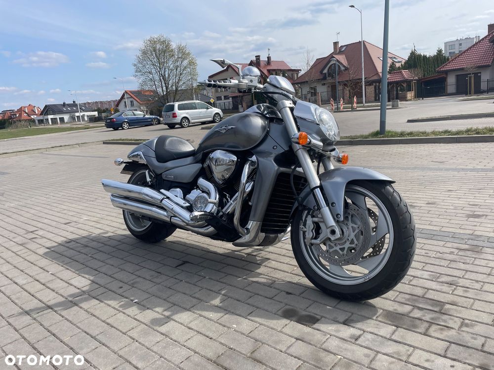 Suzuki Boulevard - 2