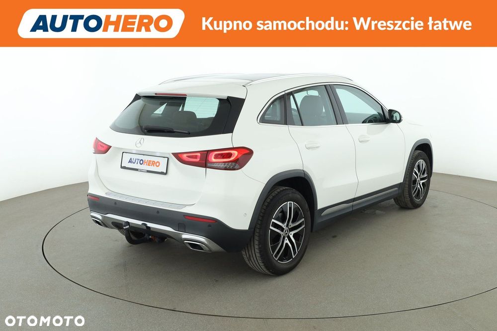 Mercedes-Benz GLA - 7