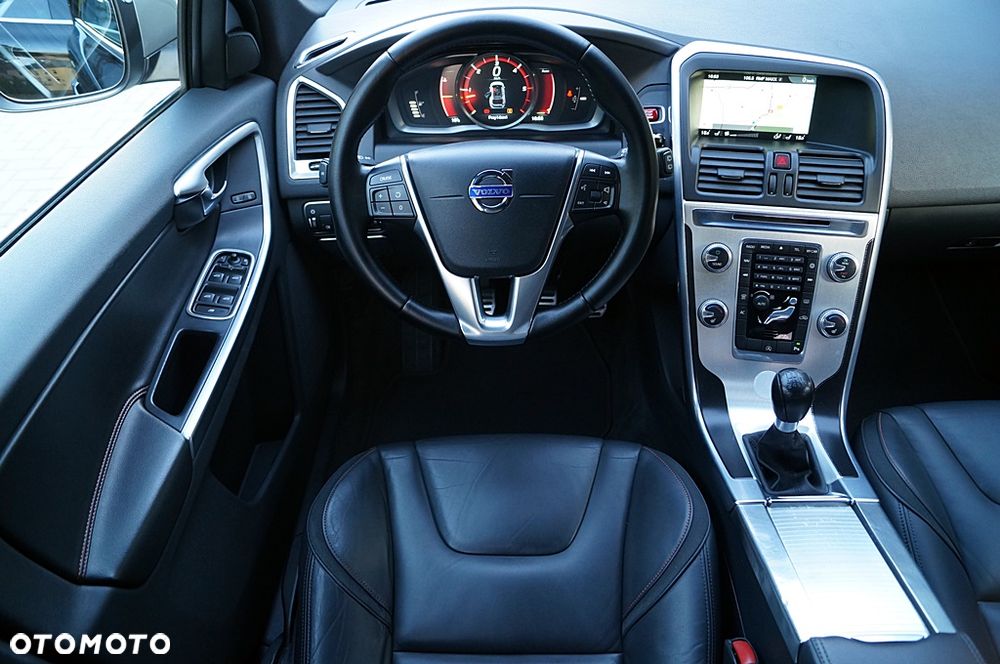 Volvo XC 60 D4 Ocean Race - 21