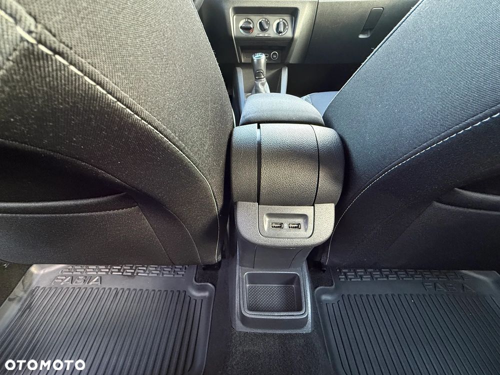 Skoda Fabia 1.0 TSI Ambition - 17