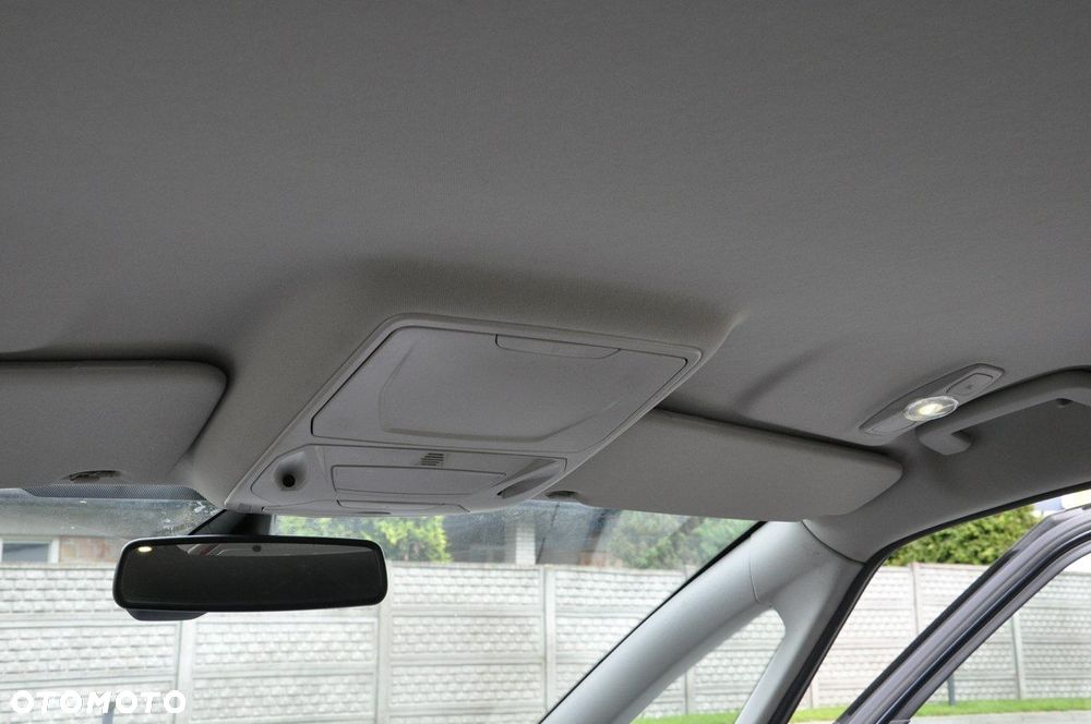 Ford S-Max 2.0 TDCi DPF Titanium - 19