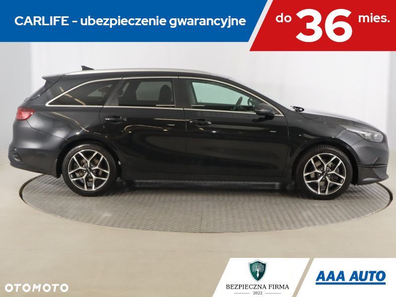 Kia Ceed - 8