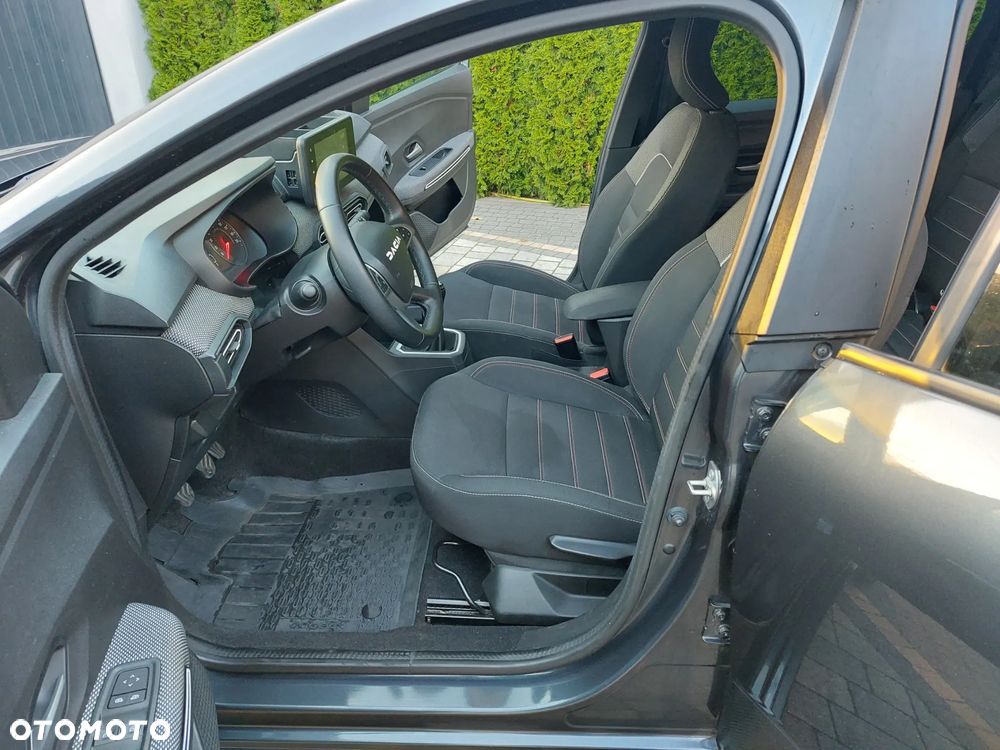 Dacia Jogger 1.0 TCe Extreme+ 7os - 14