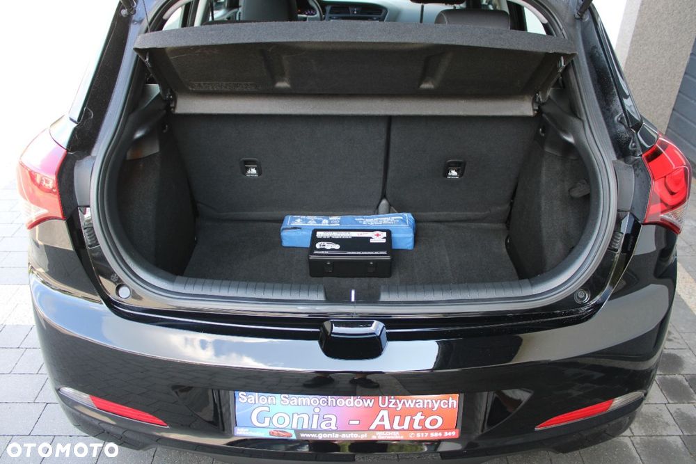 Hyundai i20 - 21