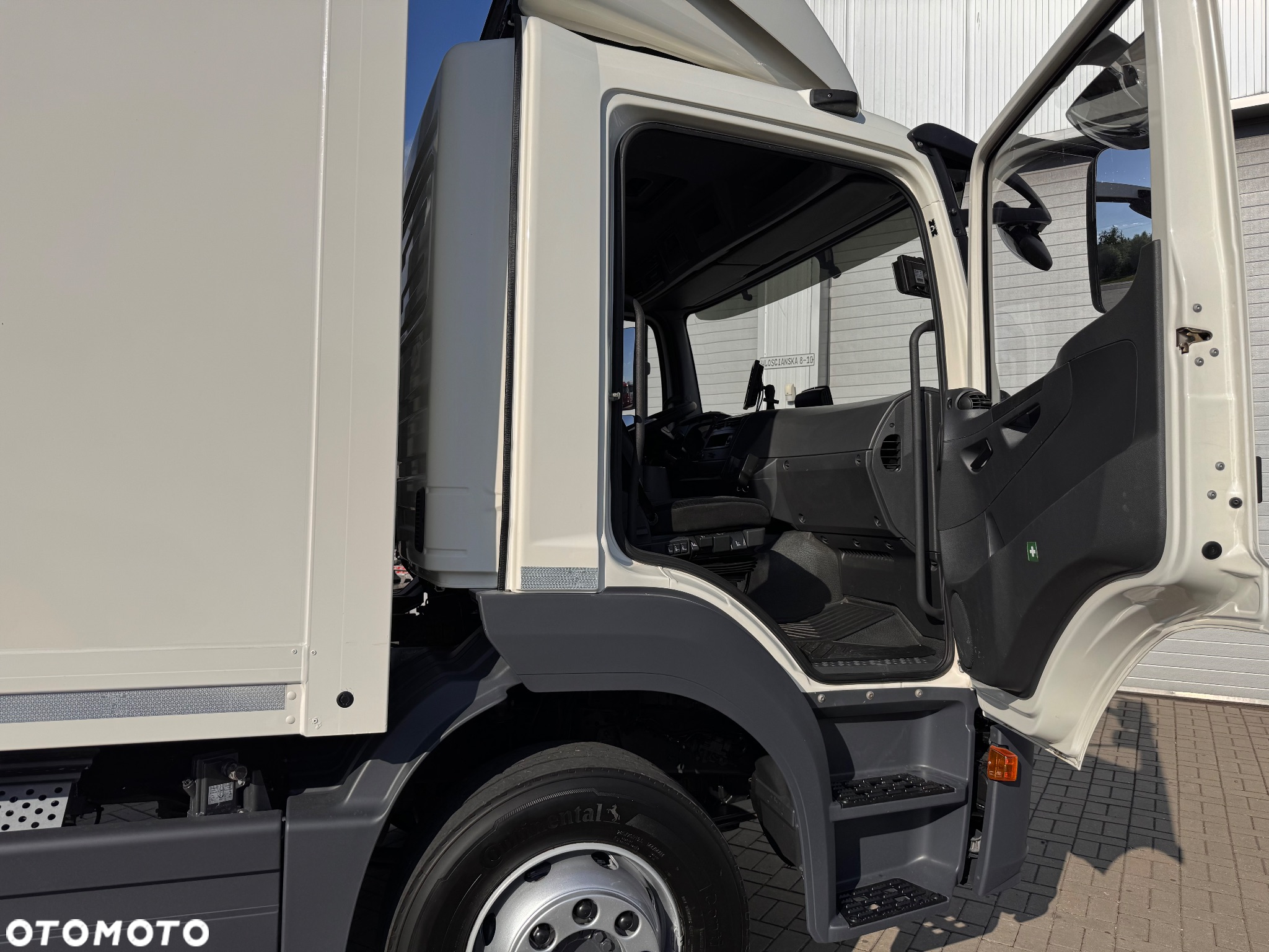 Mercedes-Benz ATEGO - 4