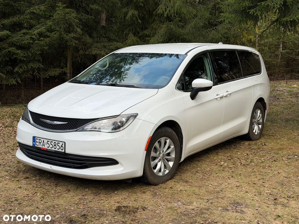 Chrysler Pacifica - 3