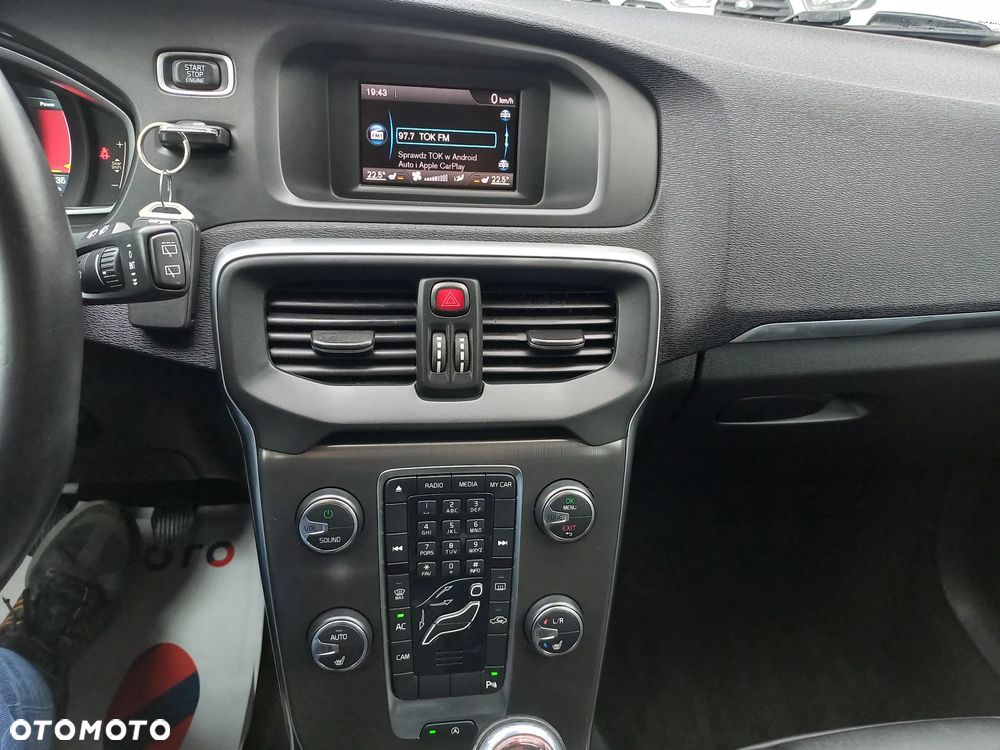 Volvo V40 D3 Momentum - 27