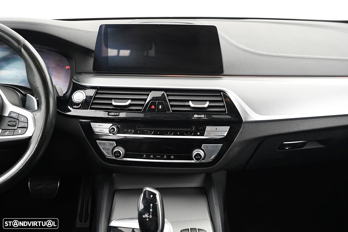 BMW 520 d Pack M Auto - 14