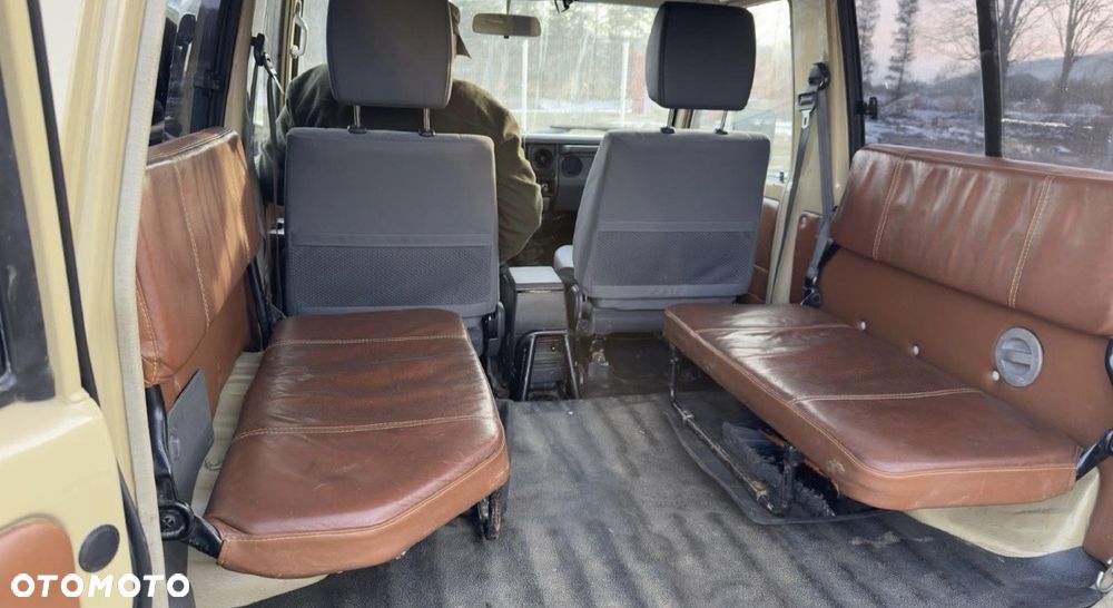 Toyota Land Cruiser - 5