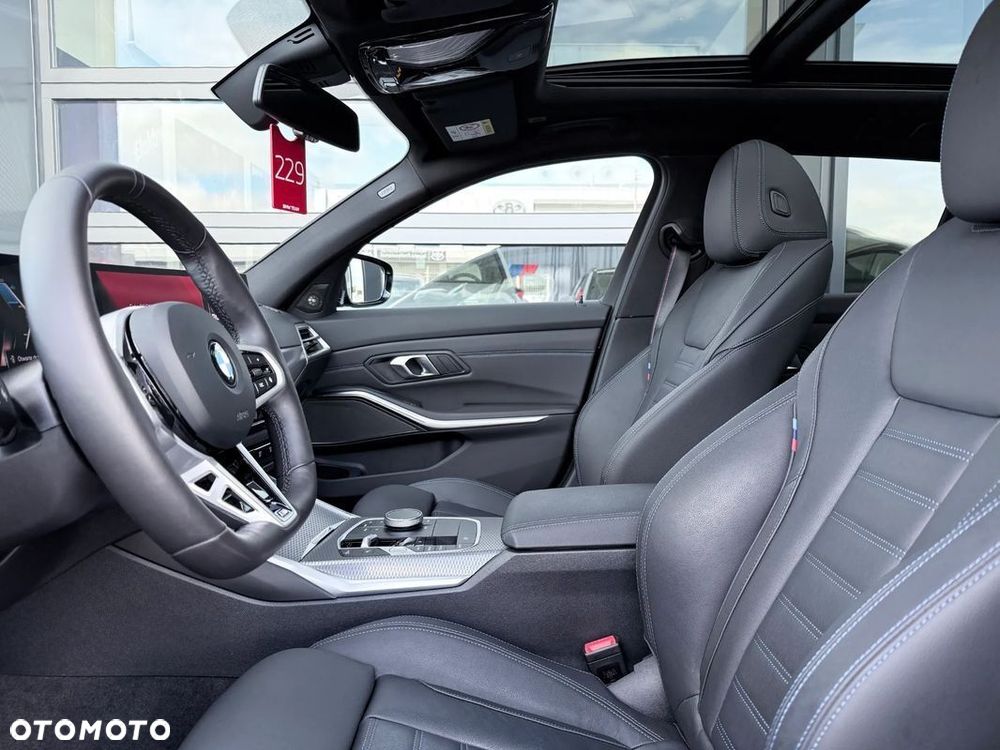 BMW Seria 3 320d xDrive M Sport - 28