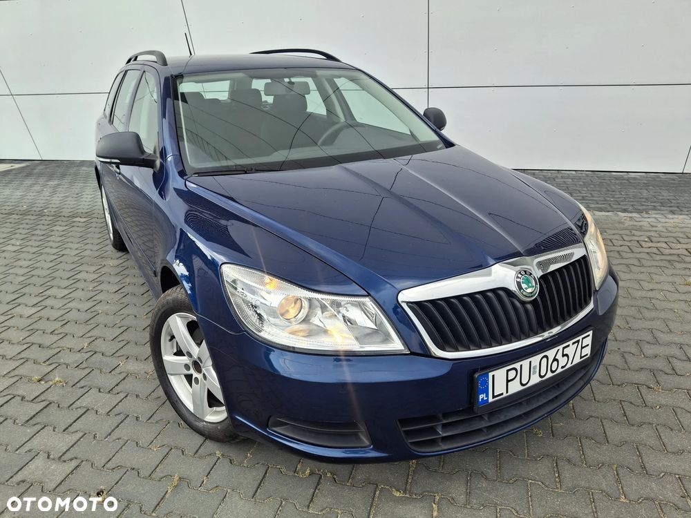 Skoda Octavia 1.6 TDI DPF Ambiente - 10