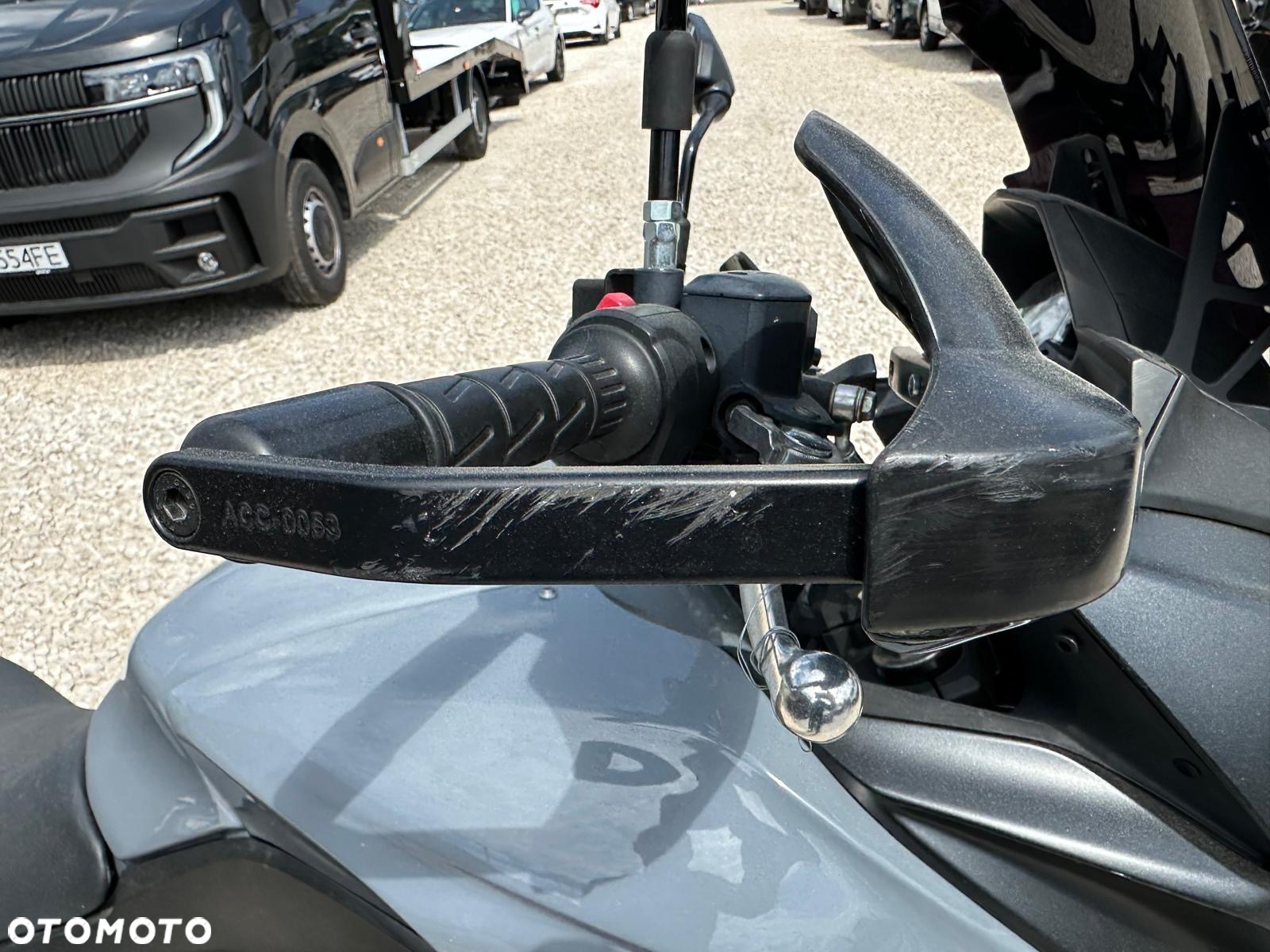 Kawasaki Versys 650 - 13
