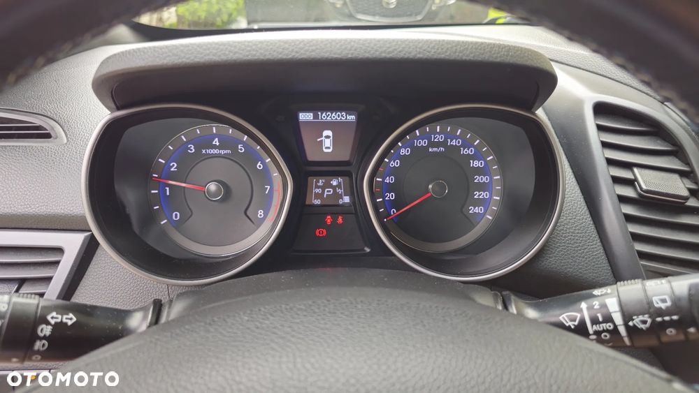 Hyundai i30 1.6 GDI BlueDrive Go DCT - 14