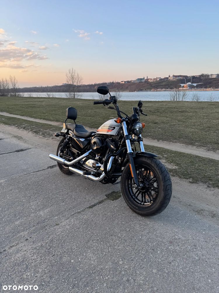 Harley-Davidson Sportster Forty-Eight - 11