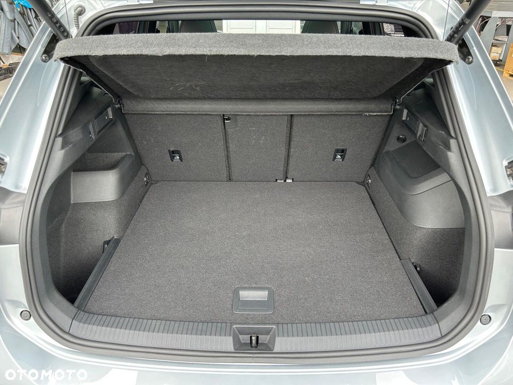 Volkswagen Tiguan - 11