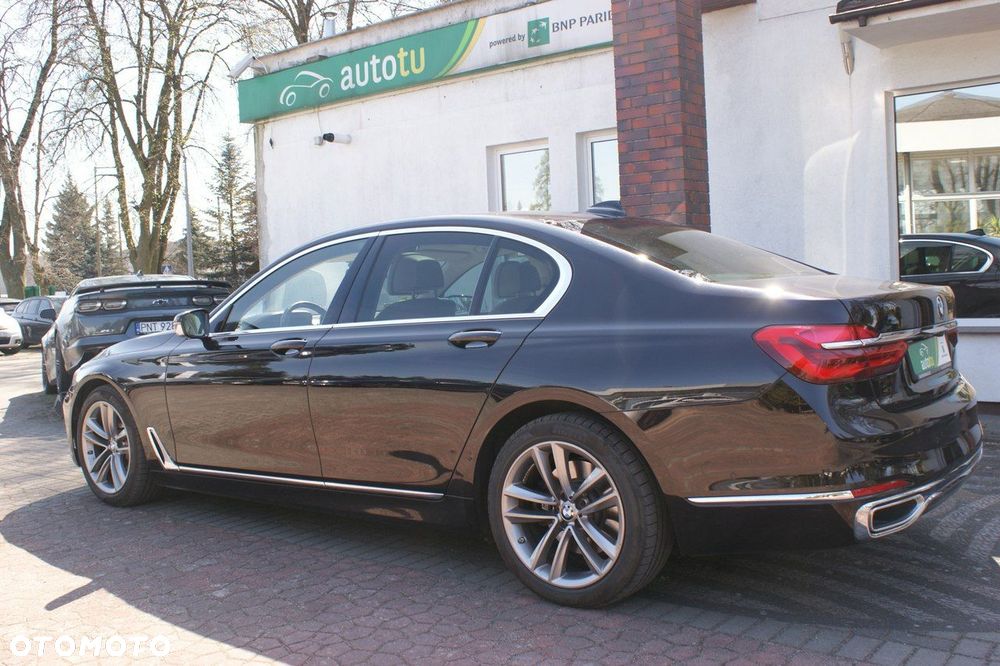 BMW Seria 7 - 8