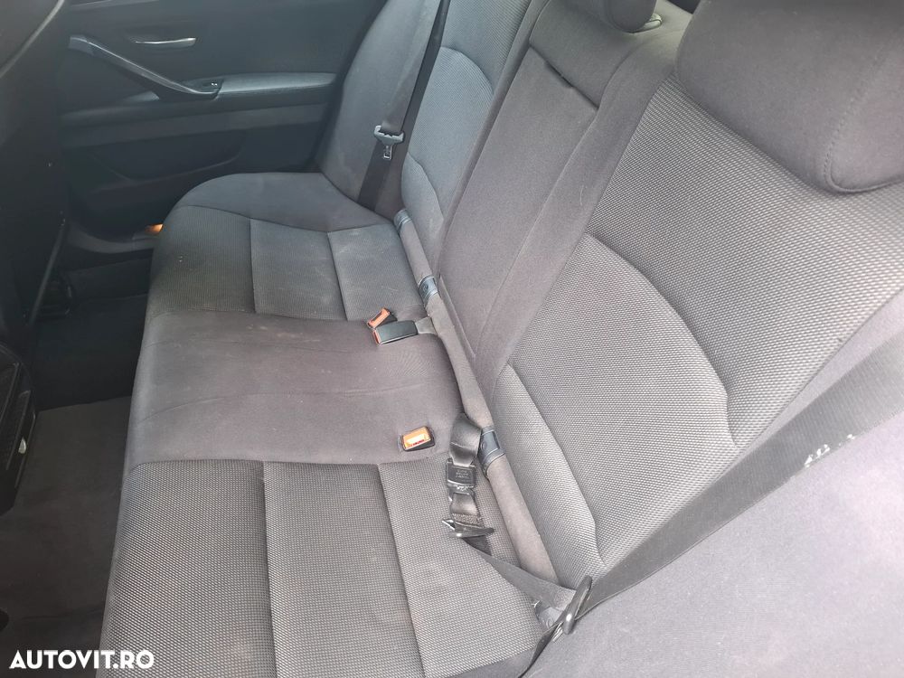 BMW Seria 5 520d - 7