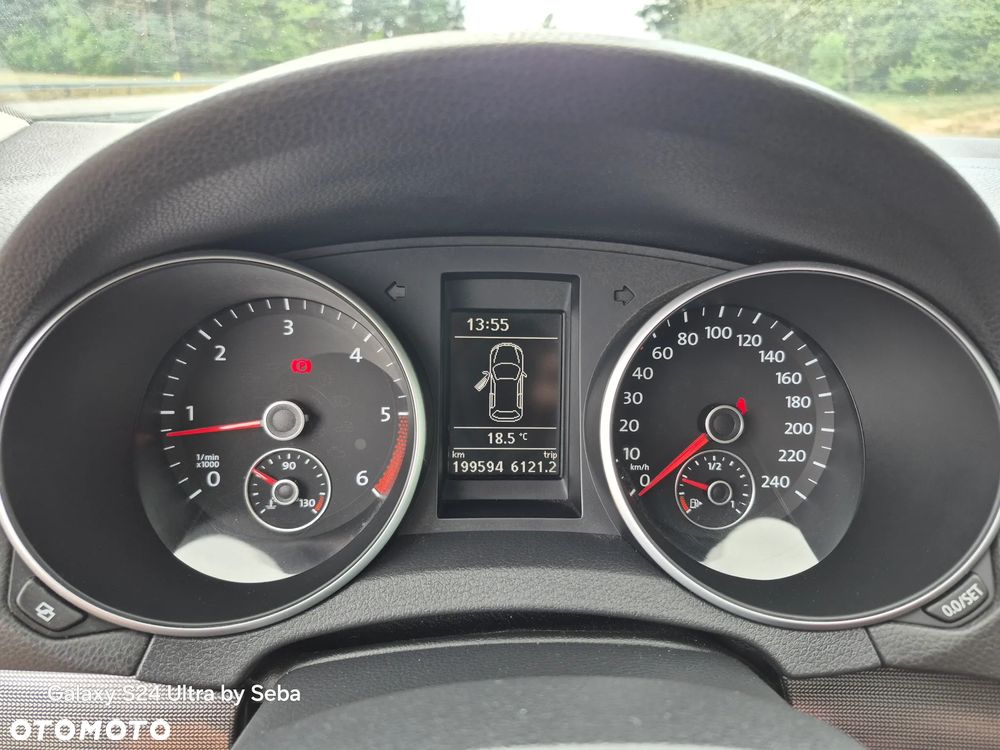 Volkswagen Golf 1.6 TDI Highline - 13