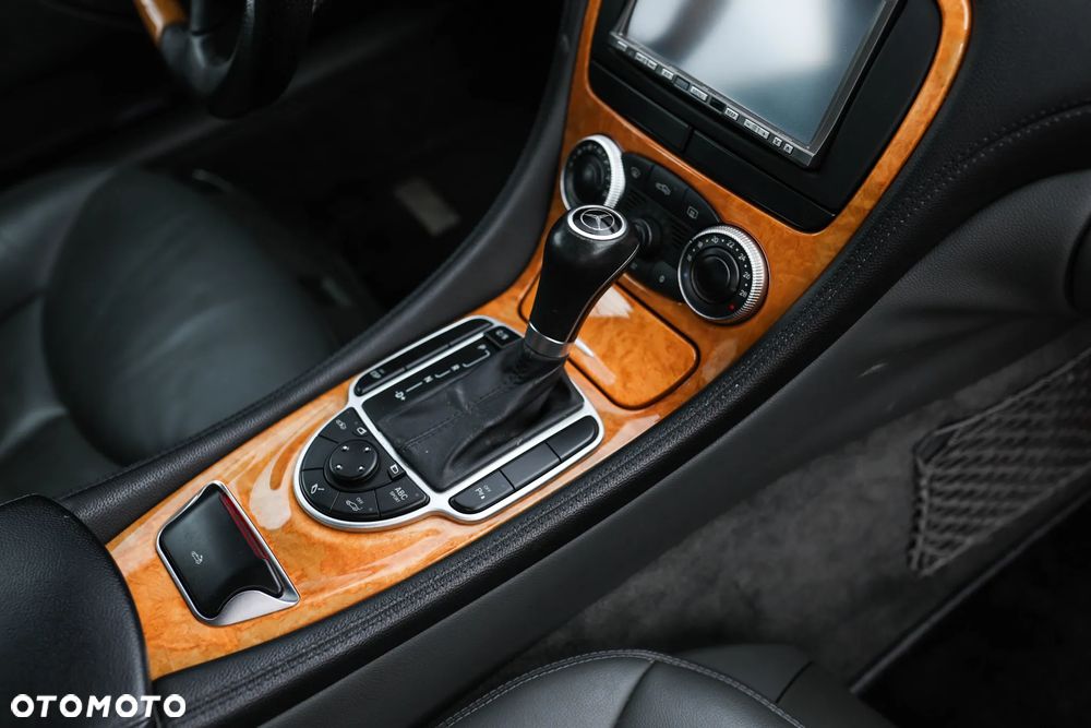 Mercedes-Benz SL 500 - 23