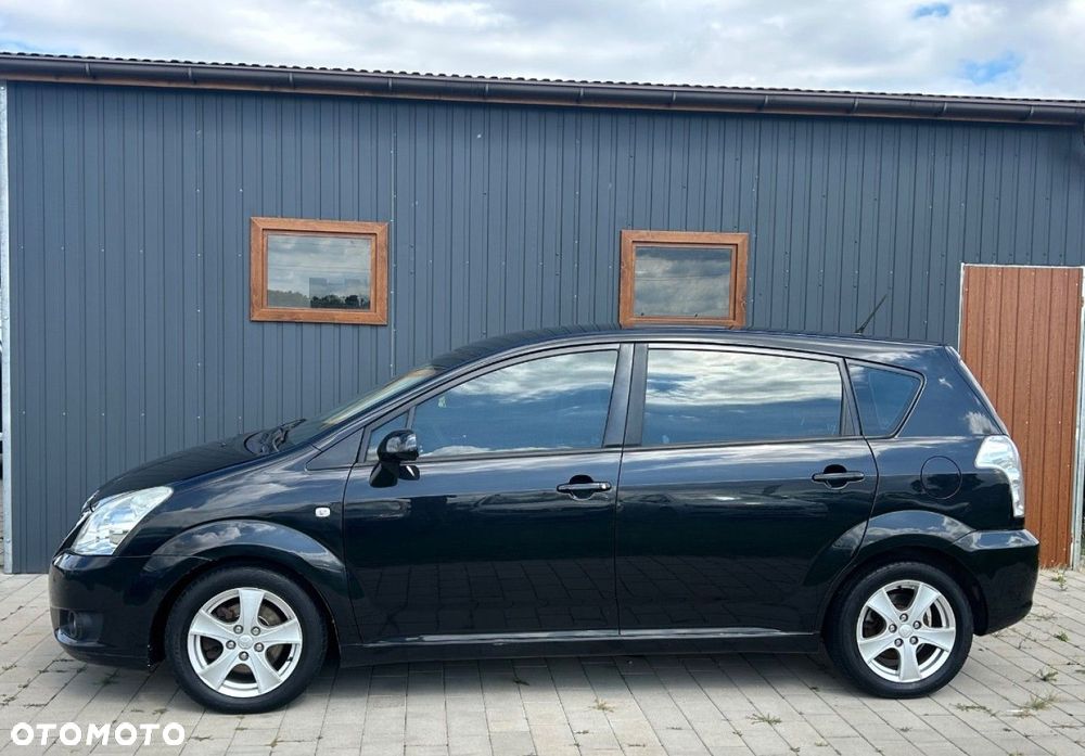 Toyota Corolla Verso - 2