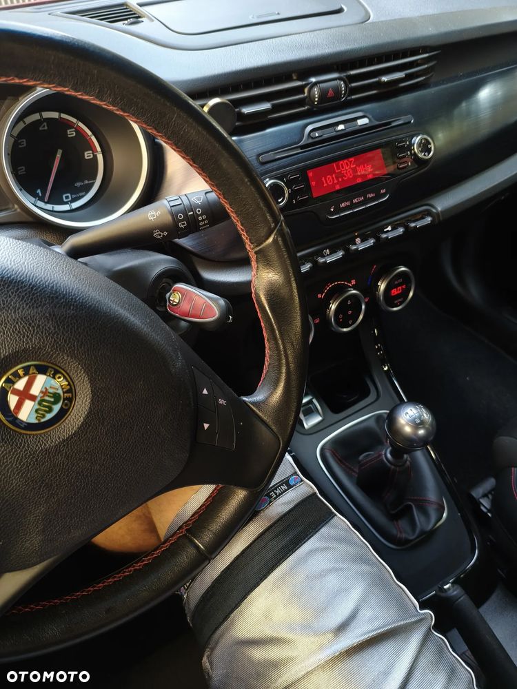 Alfa Romeo Giulietta 2.0 JTDM Distinctive - 27