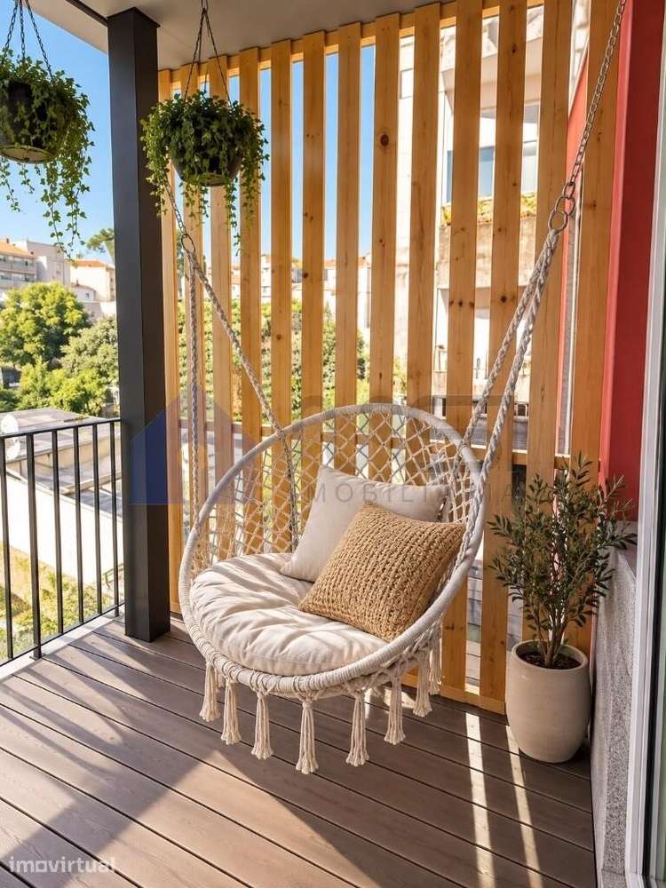 T1 Mobilado com Varanda, Piscina e Jardim no Centro do Porto - Grande imagem: 5/9