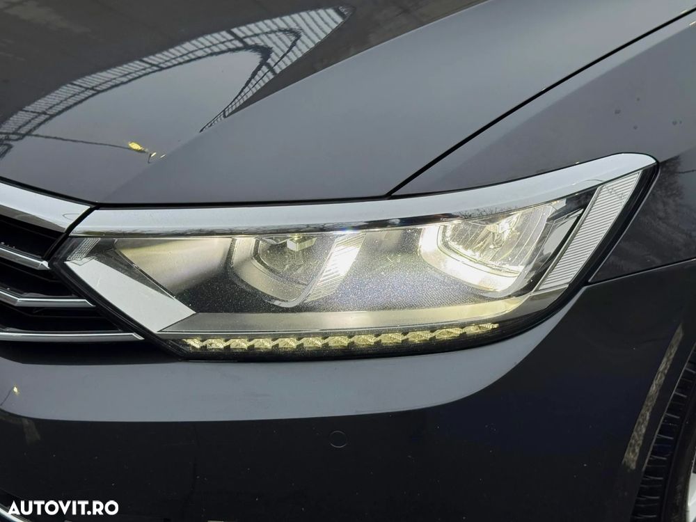 Volkswagen Passat 2.0 TDI DSG Comfortline - 34
