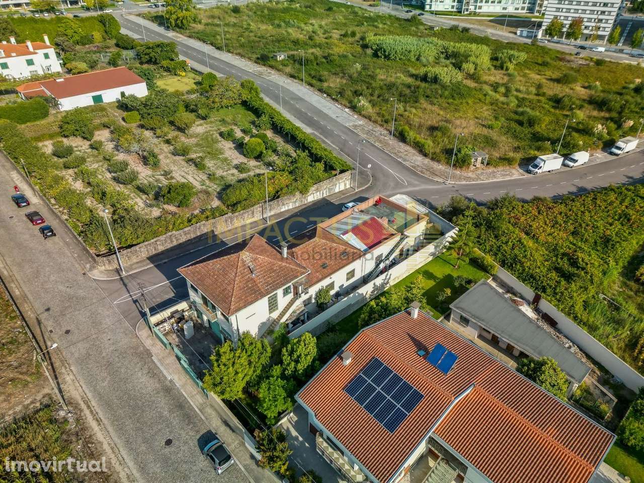 Moradia isolada com dois pisos - Grande imagem: 4/30