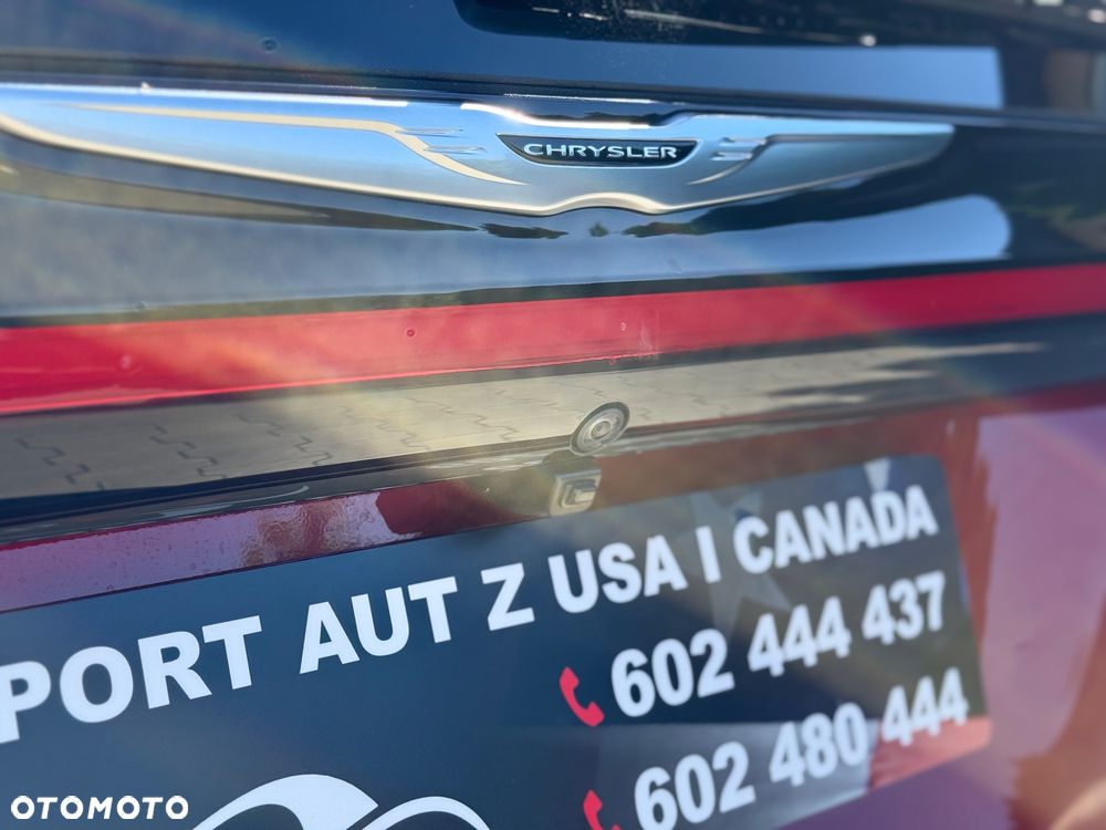 Chrysler Pacifica - 18