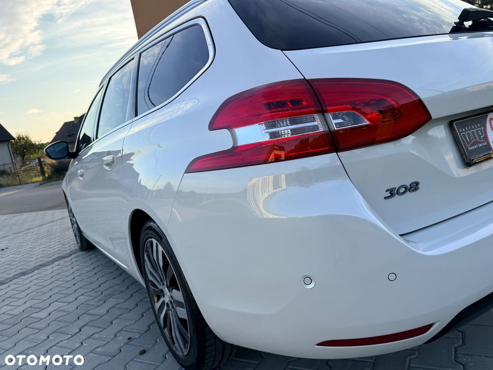 Peugeot 308 BlueHDi FAP 150 EAT6 Stop & Start Allure - 21