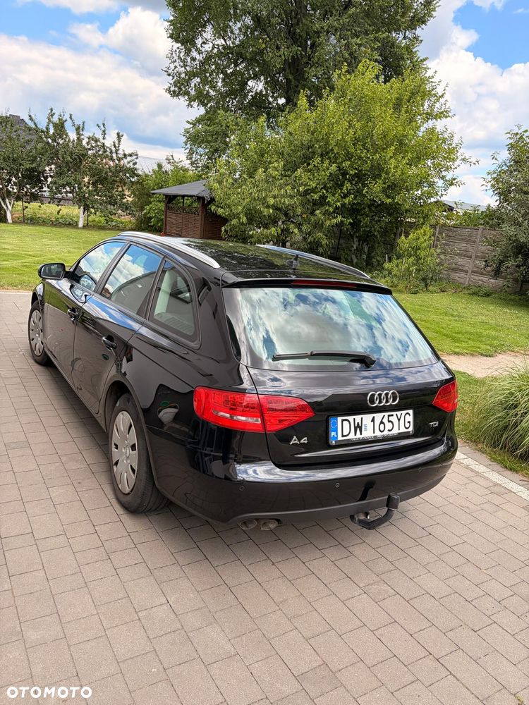 Audi A4 Avant - 13