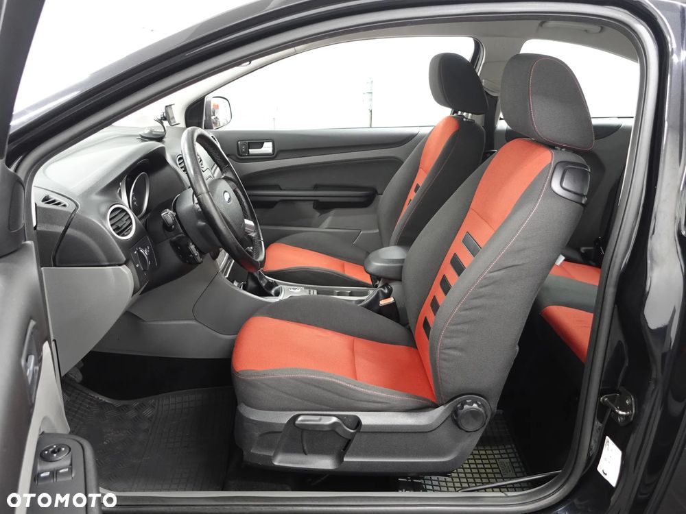 Ford Focus - 21