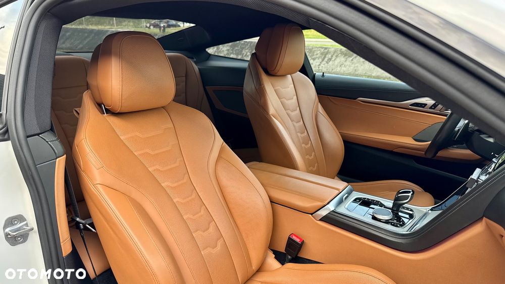 BMW Seria 8 - 20