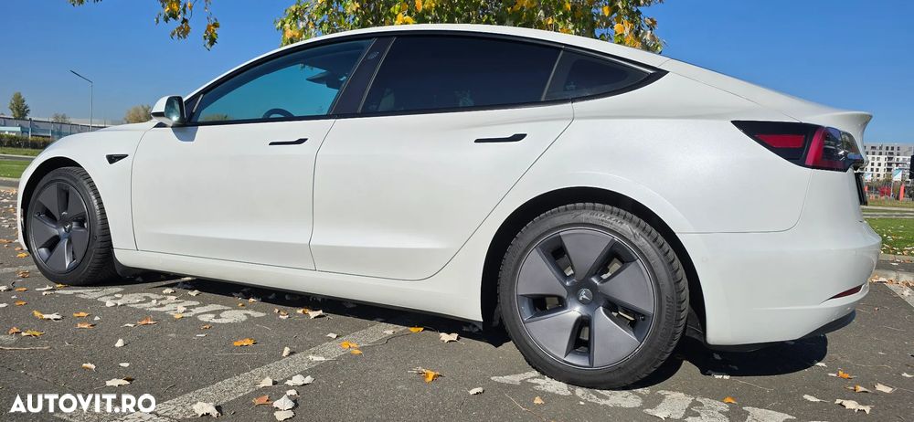 Tesla Model 3 - 22
