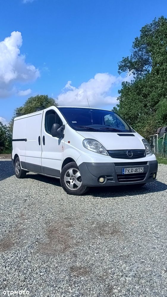 Opel Vivaro - 1