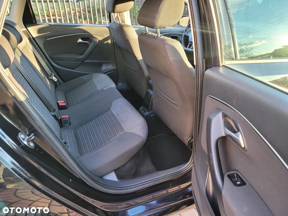 Volkswagen Polo 1.0 (Blue Motion Technology) Comfortline - 14