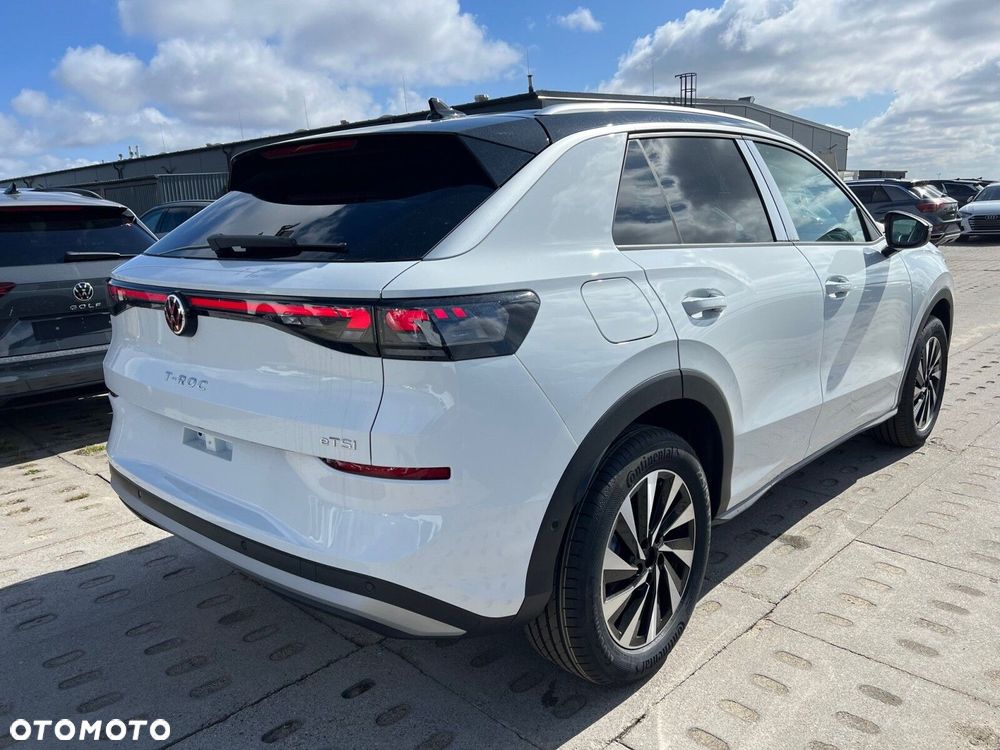 Volkswagen T-Roc - 3