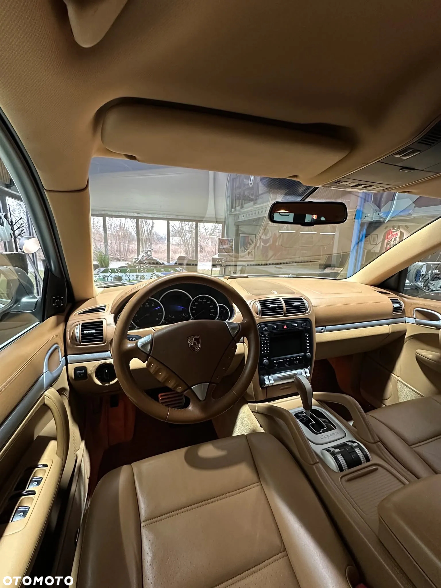 Porsche Cayenne - 6