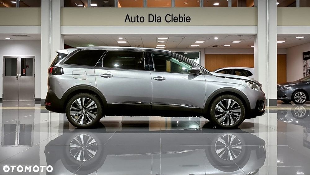 Peugeot 5008 PureTech 130 Stop & Start Allure Business-Paket - 6