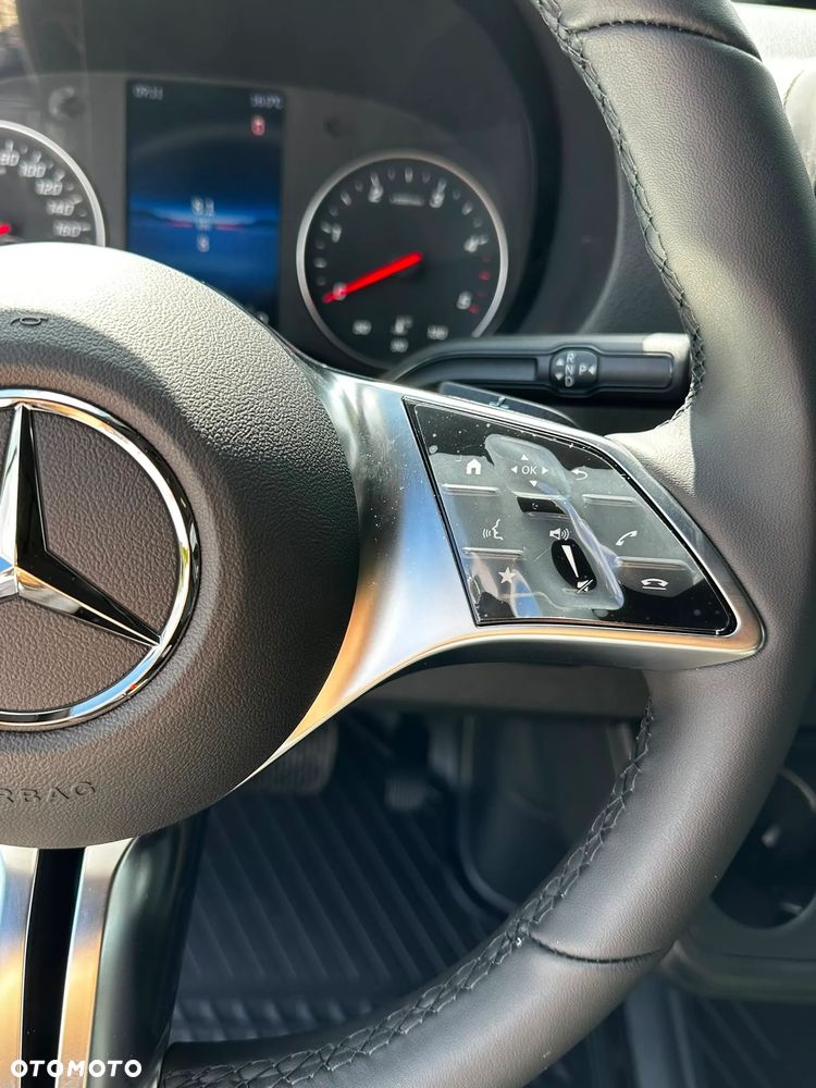 Mercedes-Benz Sprinter - 28