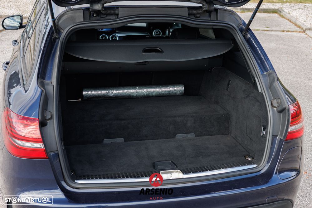 Mercedes-Benz C 300 de AMG Line - 49