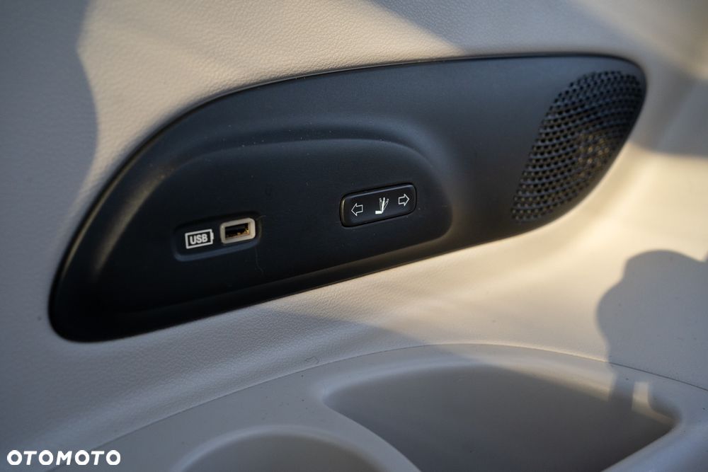 Chrysler Pacifica - 24