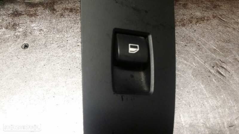 COMANDO ELEVADOR DE VIDRO FRONTAL DIREITO BMW 1 2008 -697024201 - 2