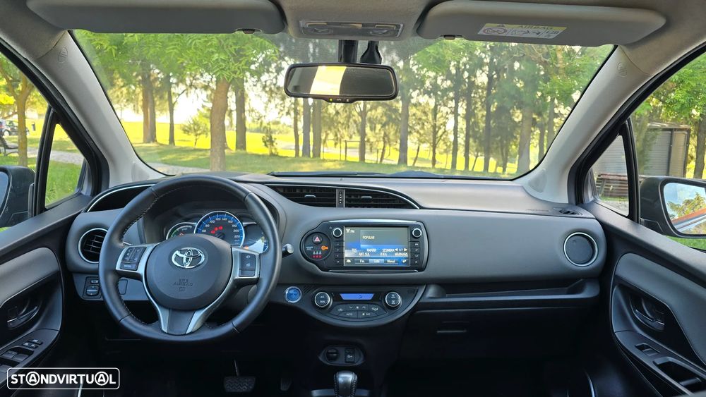 Toyota Yaris 1.5 HSD Sport+P.Luxury - 37