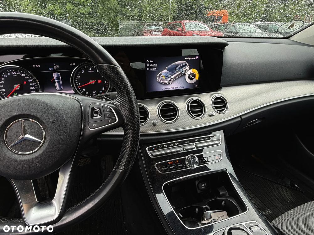 Mercedes-Benz Klasa E 200 BlueEFFICIENCY 7G-TRONIC Avantgarde - 14