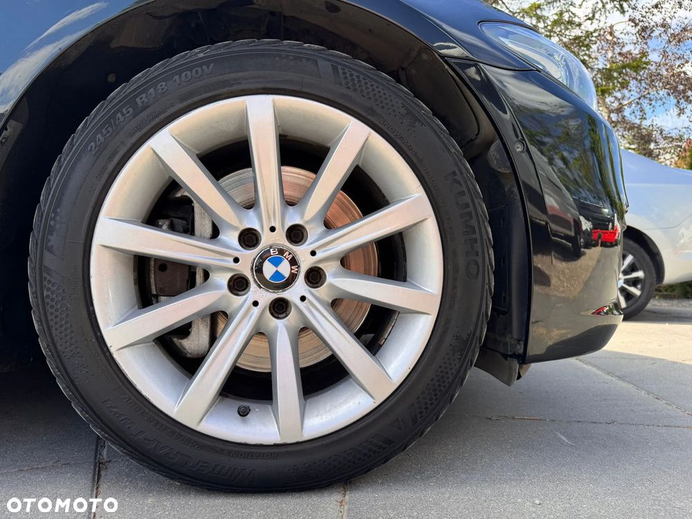 BMW Seria 5 525d xDrive Luxury Line - 31