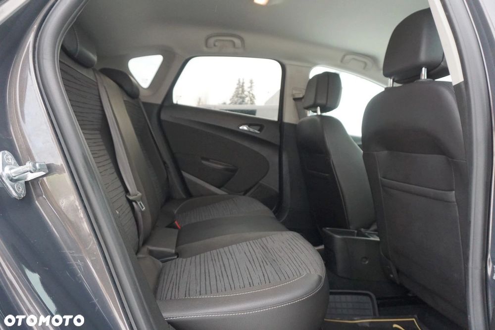 Opel Astra - 35
