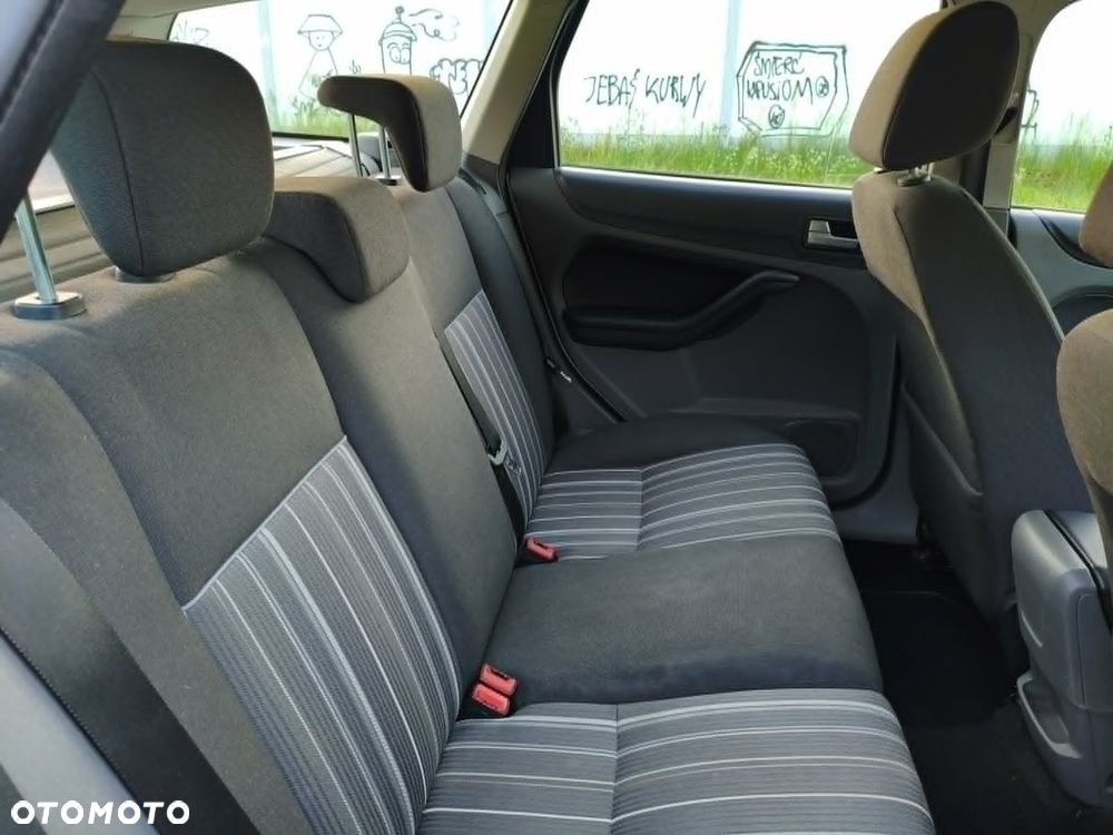 Ford Focus - 7